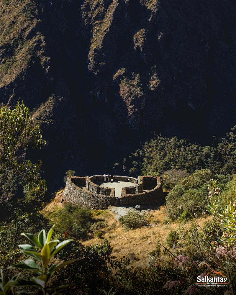 The Runkuraqay site a small tambo in the Inca Trail