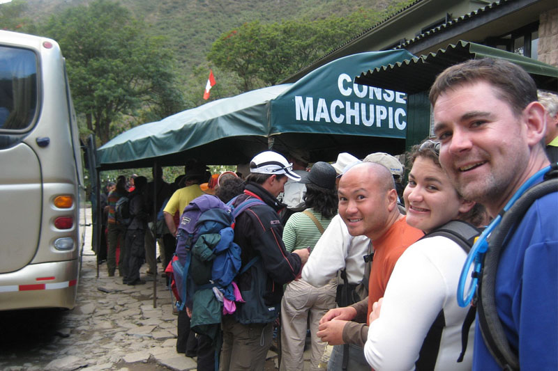 machu picchu bus