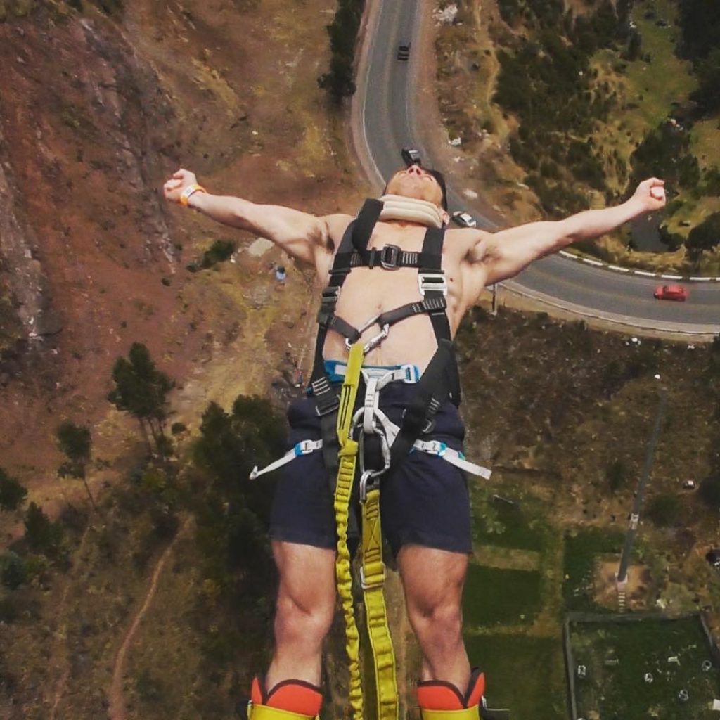 Man making a bungee jumping 