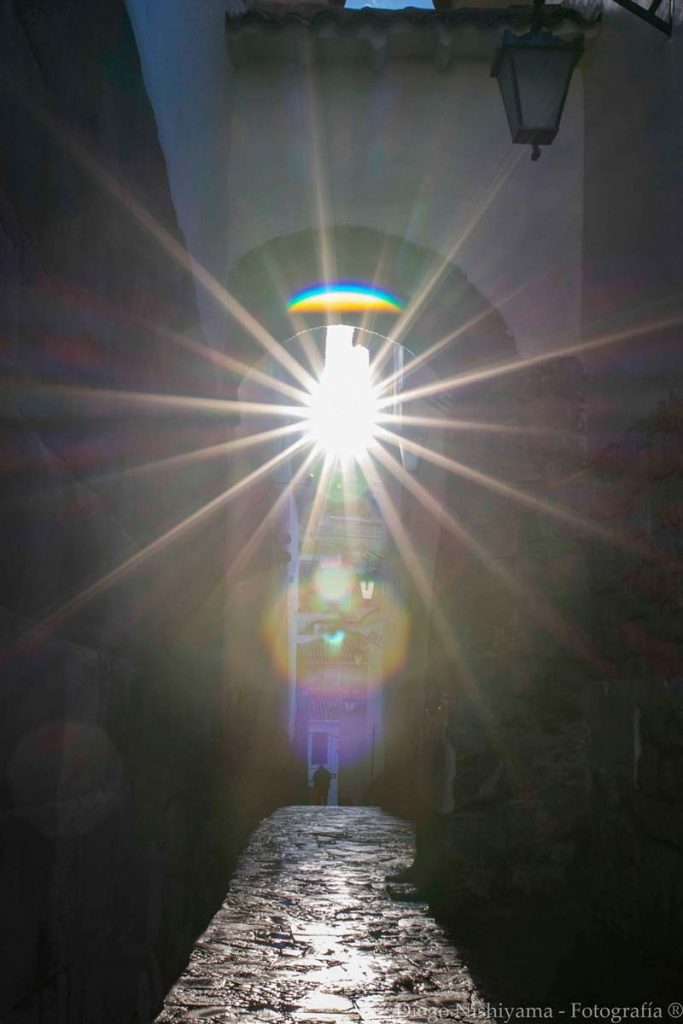 The sun illuminating the streets of Cusco (Siete culebras street)