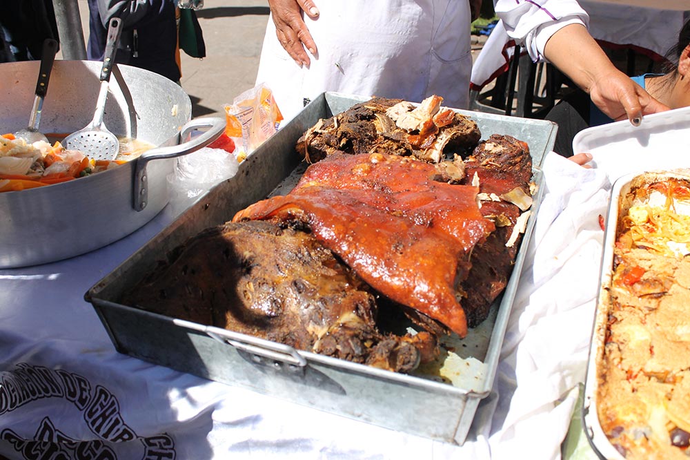 lechon-traditional-dish-time