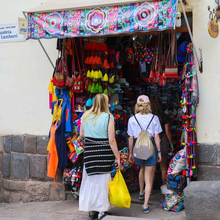 When you arrive in Cusco, do not forget to buy souvenirs, you will find a lot of things that you can take to your country.