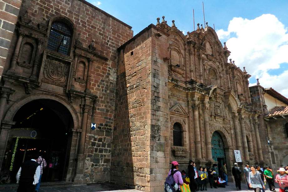 The Natural History Museum in Plaza de Armas