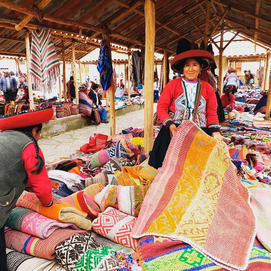 Witness the Colourful Textiles in Chinchero, Sacred Valley