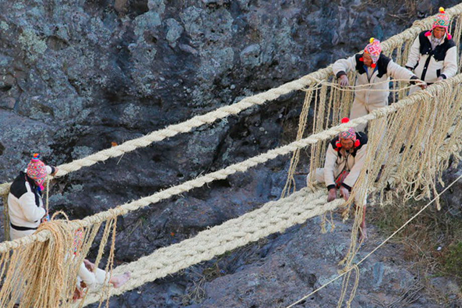 built queswachaka canas last inca bridge