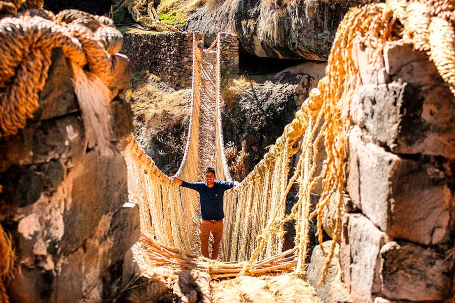 Qeswachaka, last inca bridge