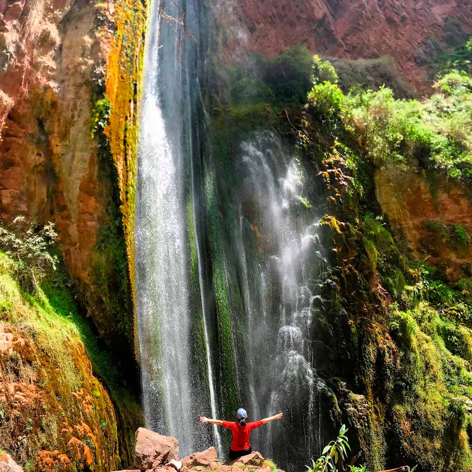 Perolniyoc Waterfalls in Ollantaytambo