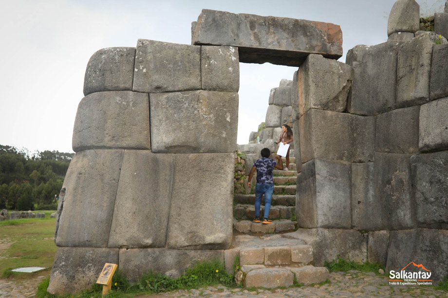 Classec incan door  in Sacsayhuaman