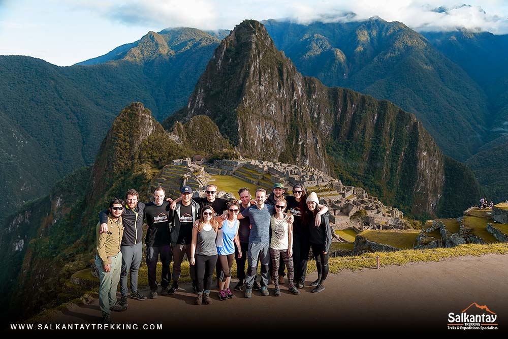 Tourists knowing the magnificent archaeological center of Machu Picchu