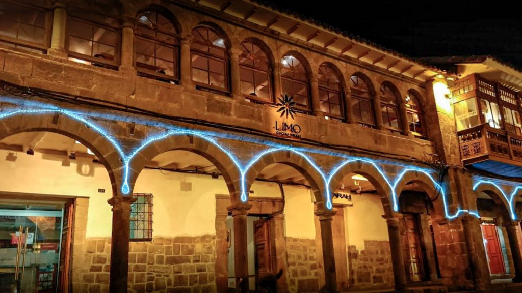 The Limo Restaurant in Cusco offers you an innovative proposal of Peruvian gastronomy and oriental fusion