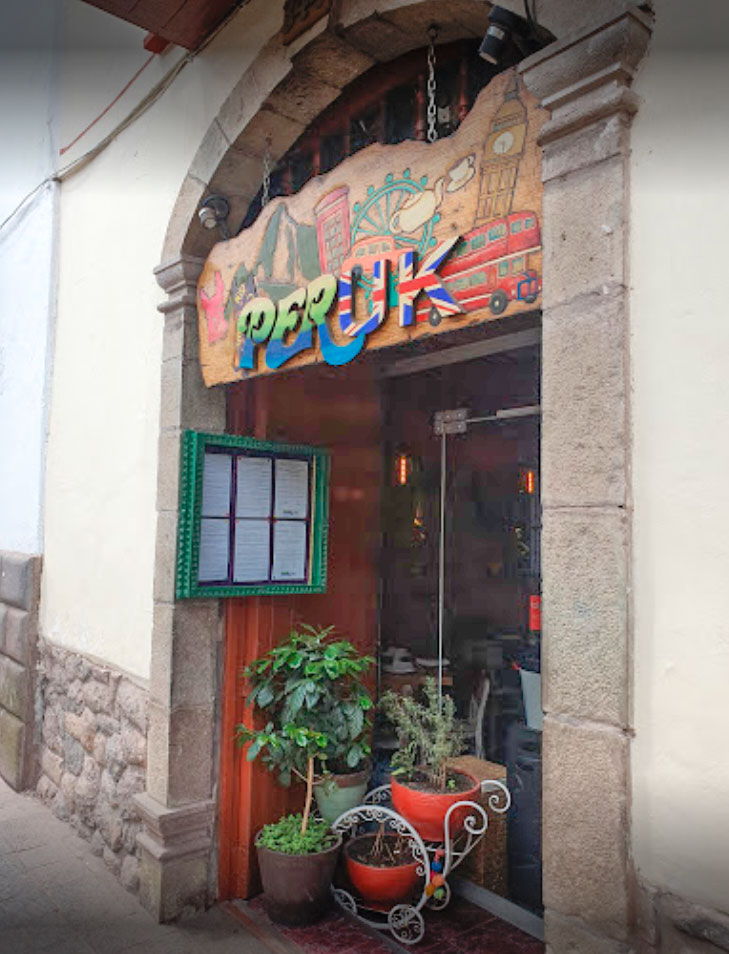 PER.UK is a uniquely decorated restaurant just off the Plaza de Armas.