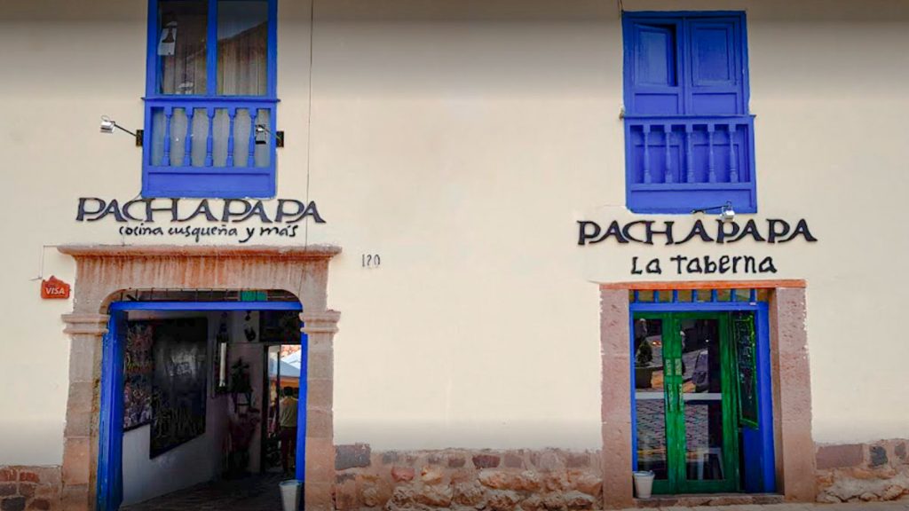 Pachapapa restaurant is located 7 min walk from the Plaza de Armas. It is a very nice place, with typical decoration.