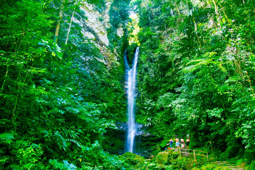 Ahuashiyacu falls