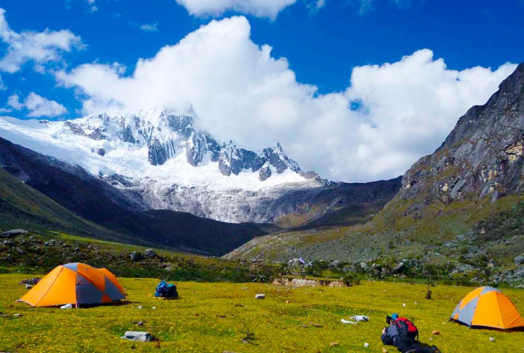 santa cruz trek Huaraz Peru
