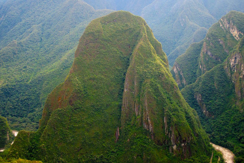 putucusi mountain machu picchu cusco