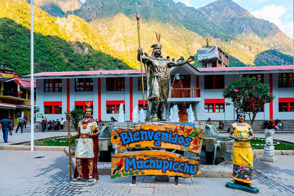 machu picchu plaza manco capac plaza cusco peru
