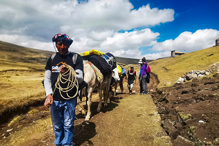 Salkantay Trekking staff at Ausangate trek Cusco-Peru