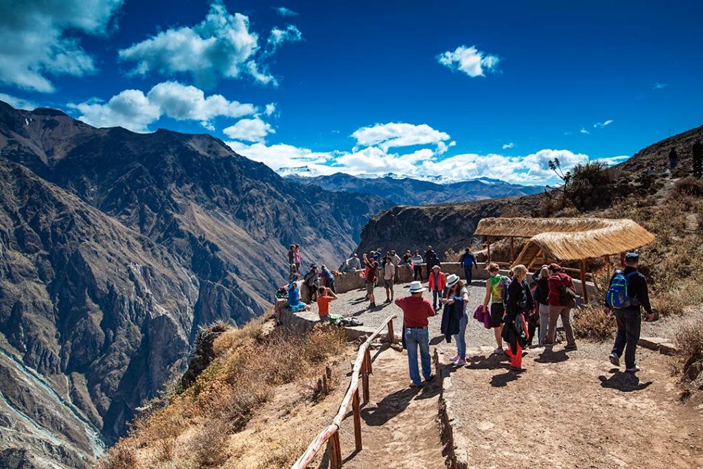 colca-canyon-arequipa-peru-sightseeing-of-the-condor