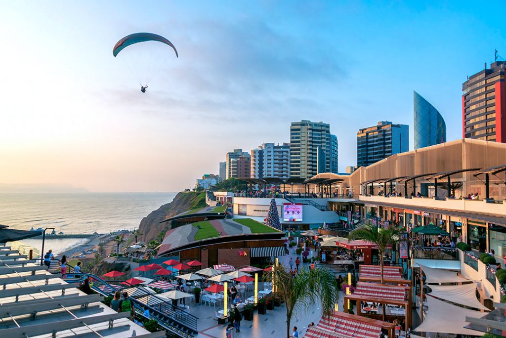 Paragliding in Miraflores Lima
