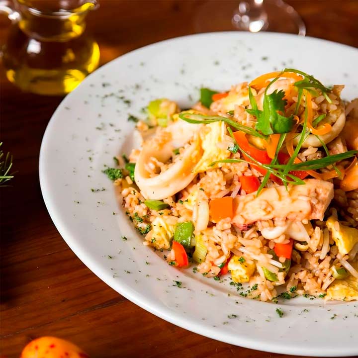 @mesachile | Arroz con mariscos (Rice with Seafood)