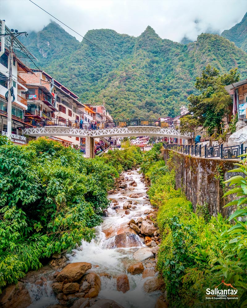 Aguas Calientes town