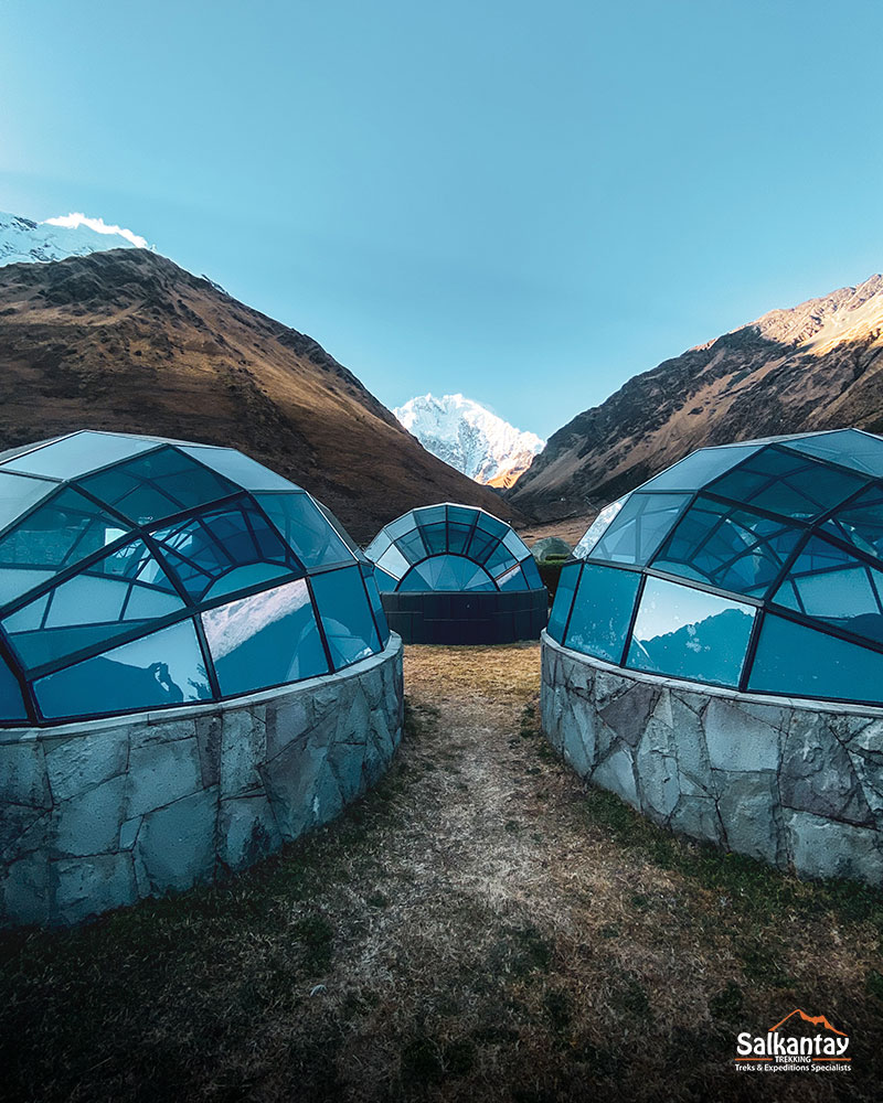 Glass igloos in Sky Camp
