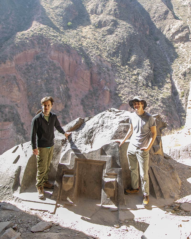 Tourists on the Inca Quarry Trail