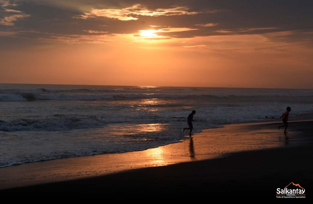 Camana Beach