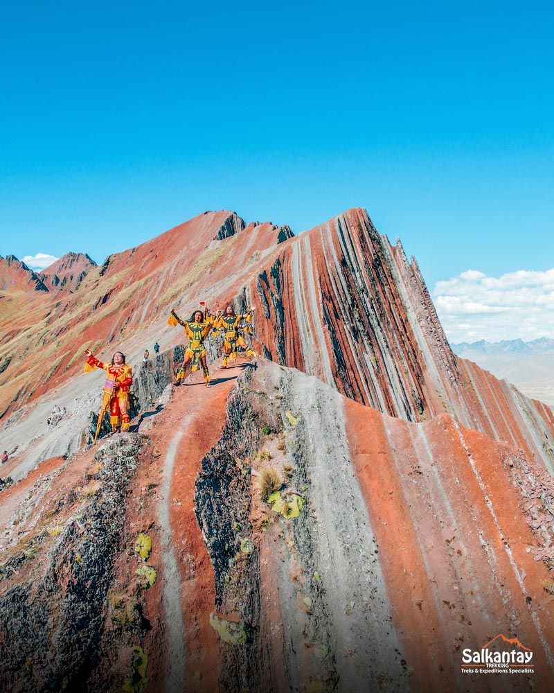 Tour to Pallay Punchu Mountain