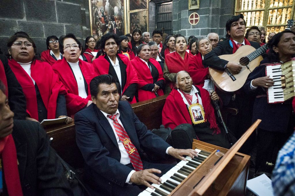 Brotherhood of Musicians and Ch'ayñas of the Lord of the Earthquakes - Cusco