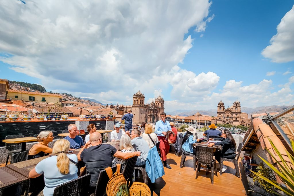 Restaurants with a view of the main square of Cusco | Mistura Grill