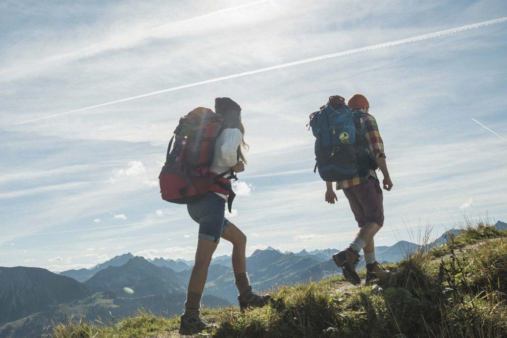 Couple hiking in Cusco