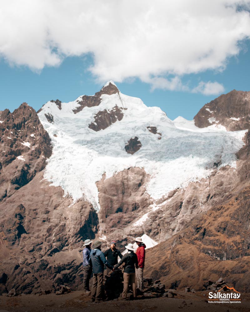 View of glaciers on the Lares route