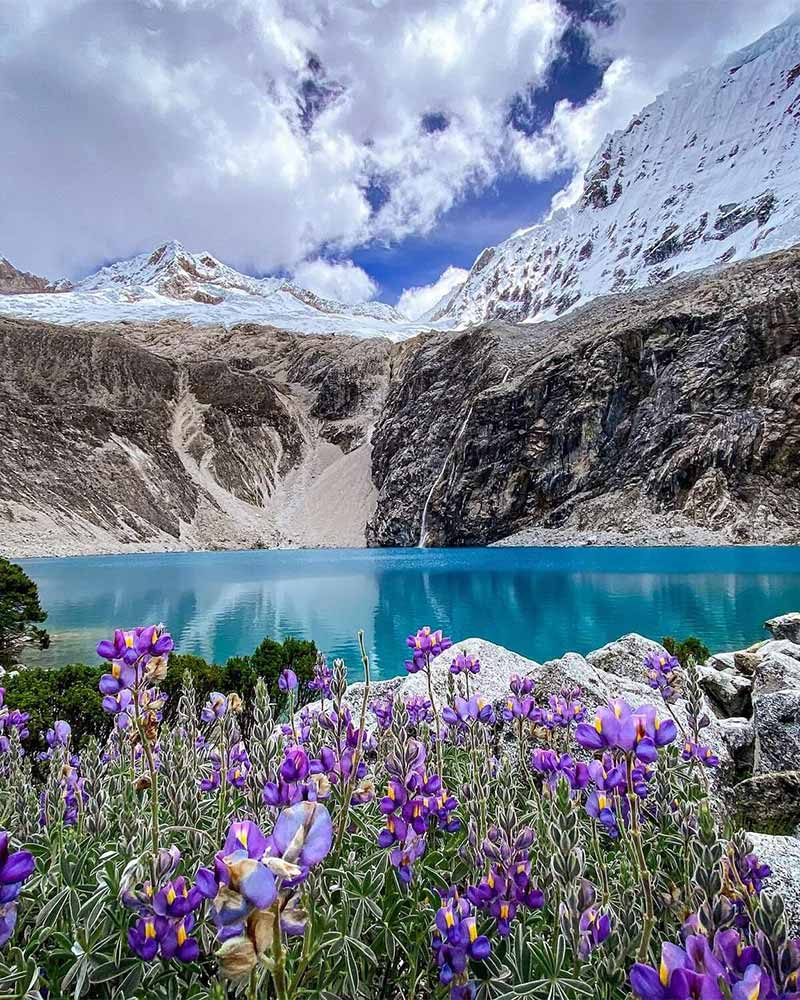 Peruvian Andes, Laguna 69 in Ancash