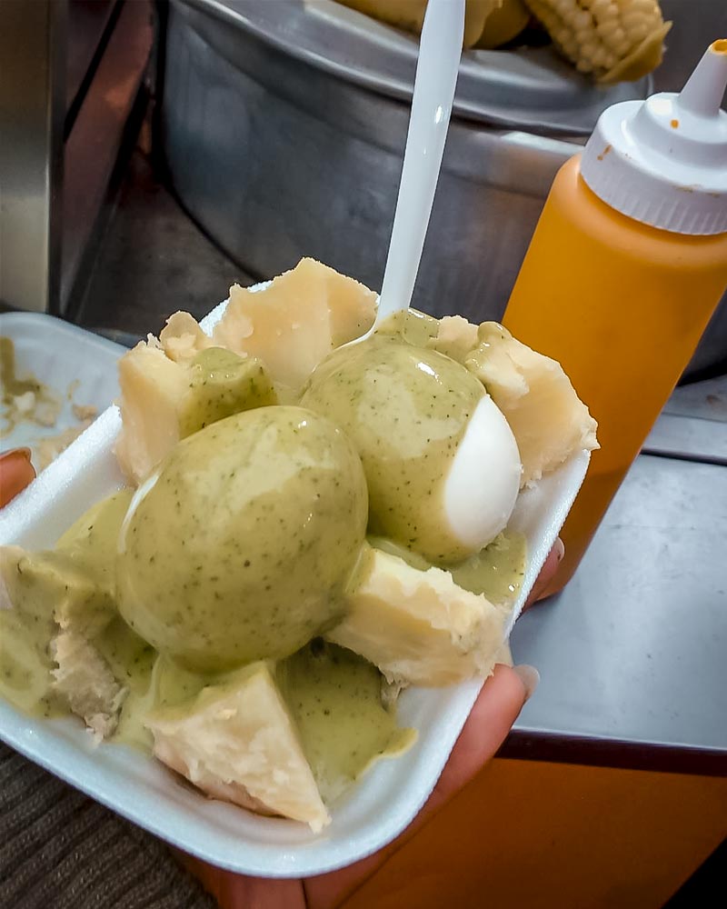 Papa con Huevos | Photo by @rossana_del_pilar