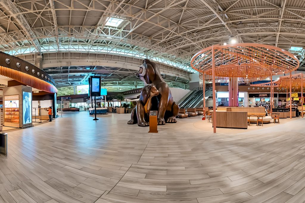 Internal facilities of the new Jorge Chávez Airport