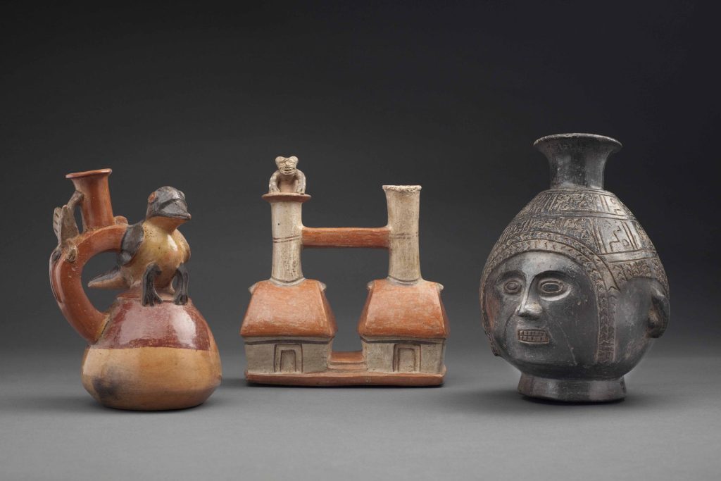 Souvenir ceramics