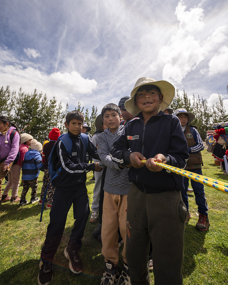 Children from Rodeana playing at the Salkantya Trekking Christmas chocolate party
