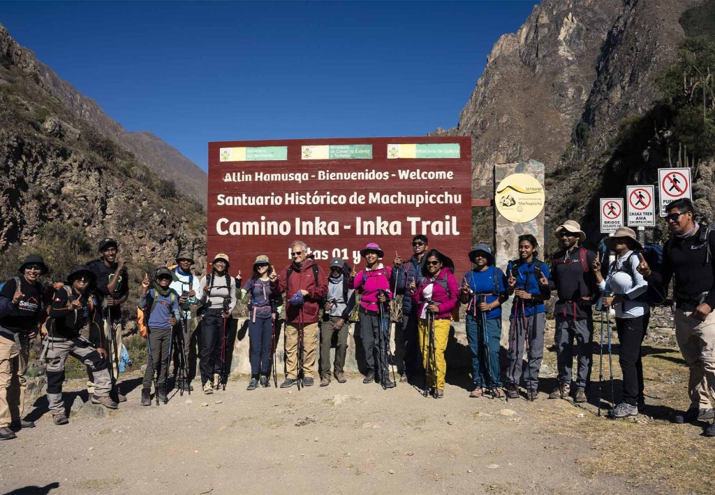 Tourists at the start of the Inca Trail km82
