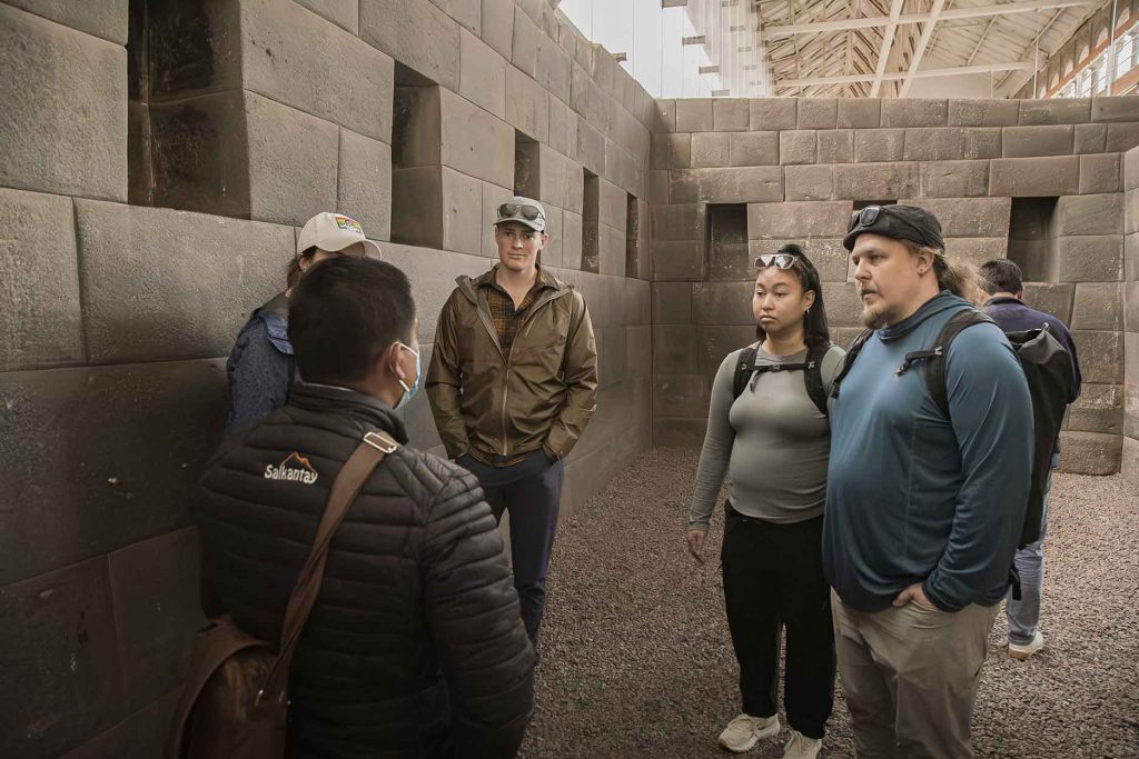 Acclimatization tours, city tour in Cusco, Peru