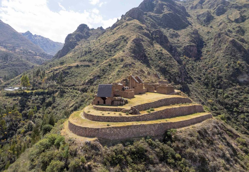 Racaypata archaeological site, Inca Quarry route, day 1