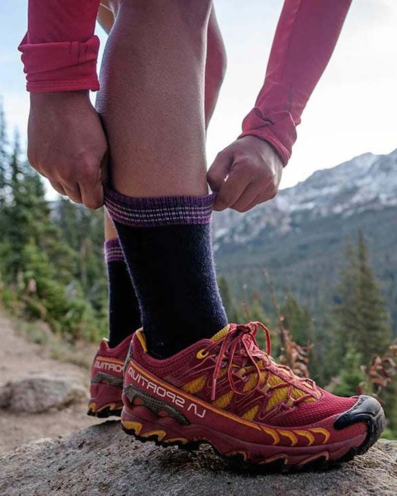 Women's hiking shoes