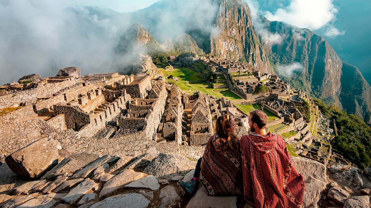 Discover Machu Picchu’s Secrets on the Ultimate Guided Tour
