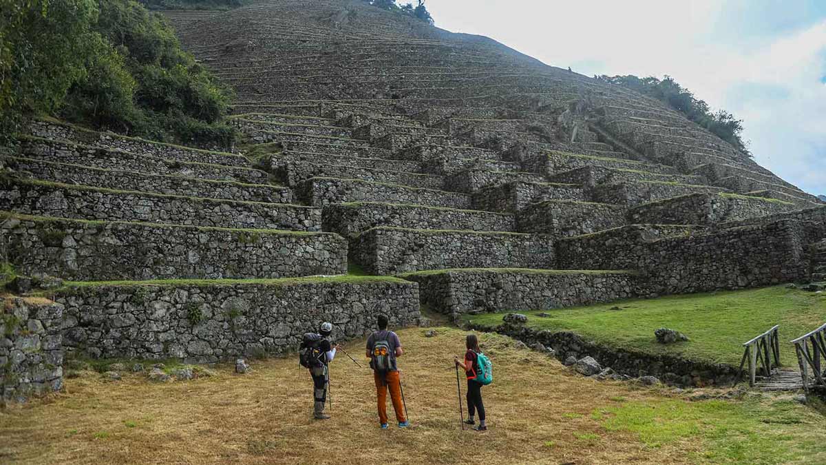 Imposing Inca Center of Intipata in the way to Wiñay Wayna