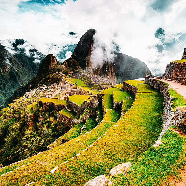 The imposing Machu Picchu, Experience the sunrise behind this New Seven Wonder