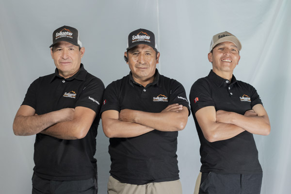 Salkantay Trekking professional drivers