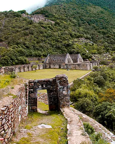 Image of the main square of the archaeological site of Choquequirao