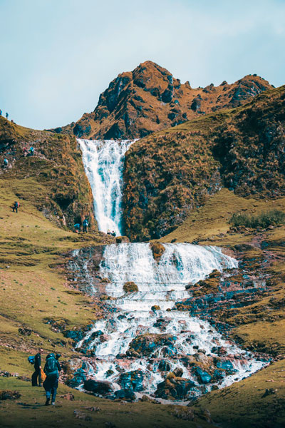 Lares, the sacred water route