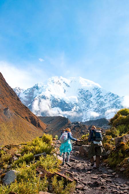 Couple ascending to the Salkantay Pass